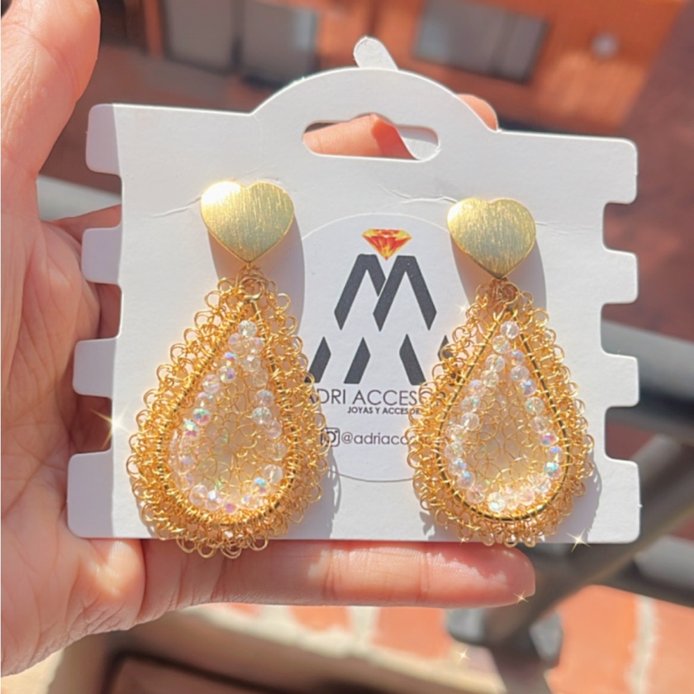 earrings made with tpc wire, bronze base with gold plated